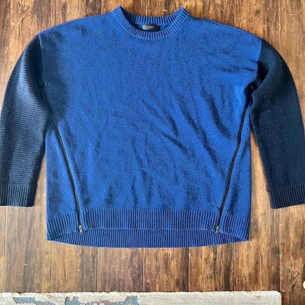 JCrew Sweater. Size M.